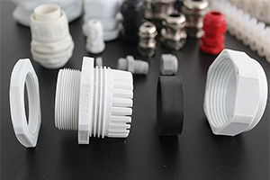 尼龙紧固件的优势